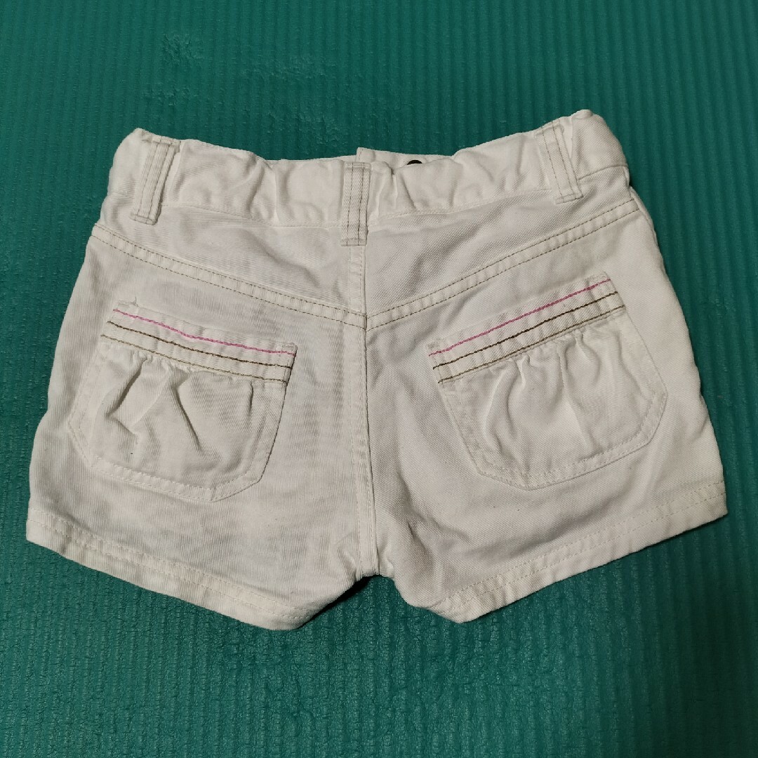 UNIQLO ユニクロ 白 ショートパンツ デニム生地の通販 by ひつさんミニ マタニティ ショートパンツ デニム生地