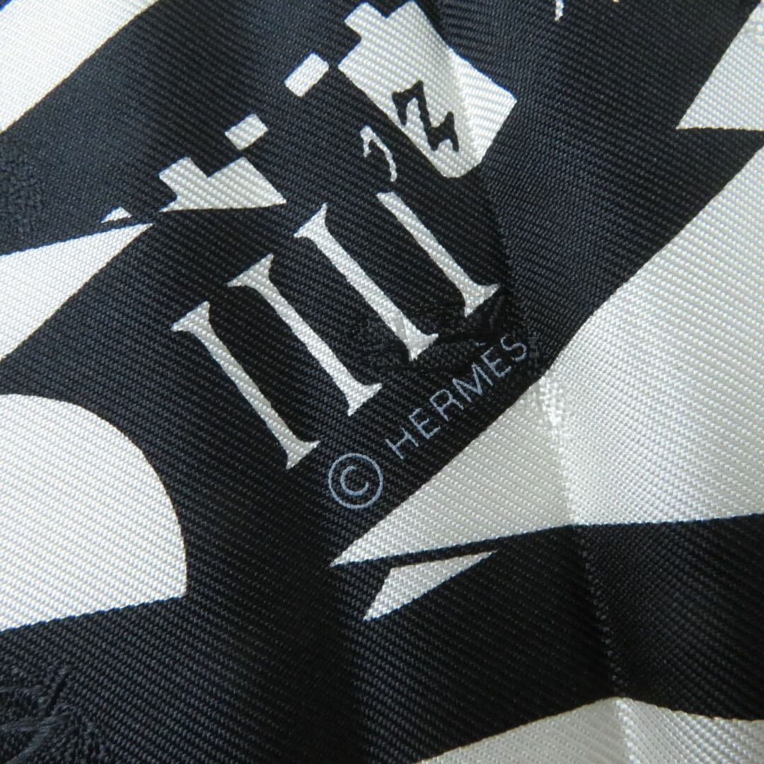 未使用品◎正規品 フランス製 HERMES エルメス カレ90 ASTROLOGIE NOUVELLE 新たなる占星術 シルク100％ スカーフ  黒×白×グリーン