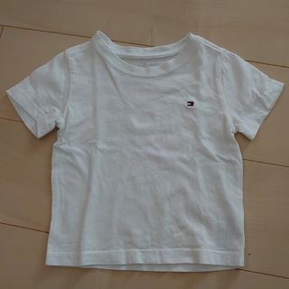 トミーヒルフィガー(TOMMY HILFIGER)のTOMMY HILFIGER 白Ｔシャツ 18M(Tシャツ/カットソー)