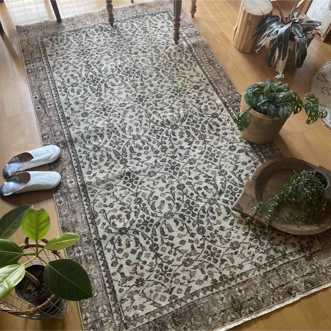 ボタニカル囲み縁取り エメラルドグリーン 花柄 トルコヴィンテージ