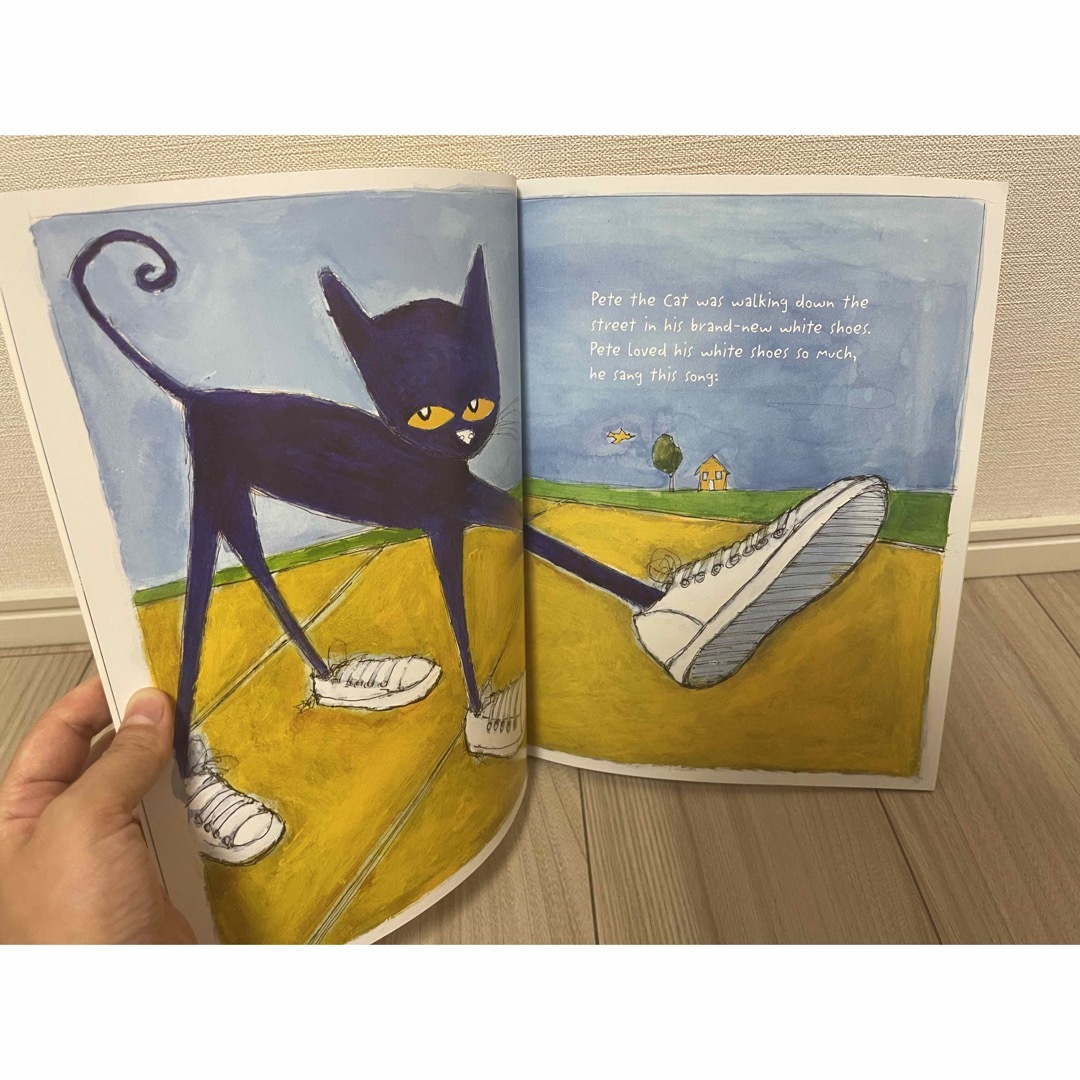 英語絵本　Pete the Cat I love my white shoes