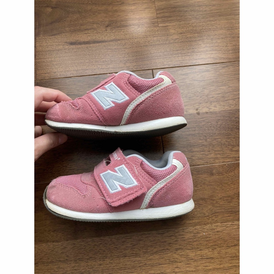 New Balance(ニューバランス)のニューバランス　ピンク　15cm キッズ/ベビー/マタニティのキッズ靴/シューズ(15cm~)(スニーカー)の商品写真