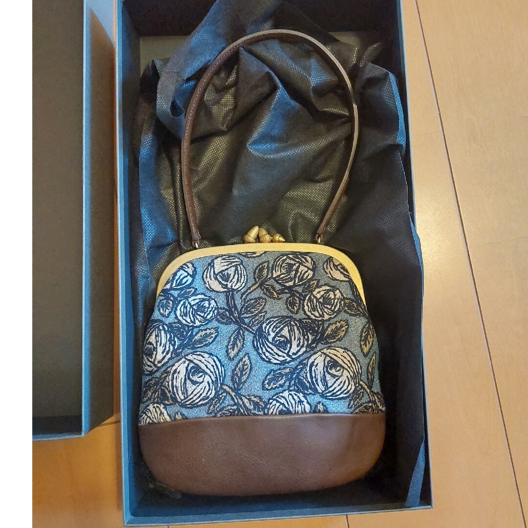 mina perhonen(ミナペルホネン)のミナペルホネン　カドルバッグ　rosy レディースのバッグ(ハンドバッグ)の商品写真