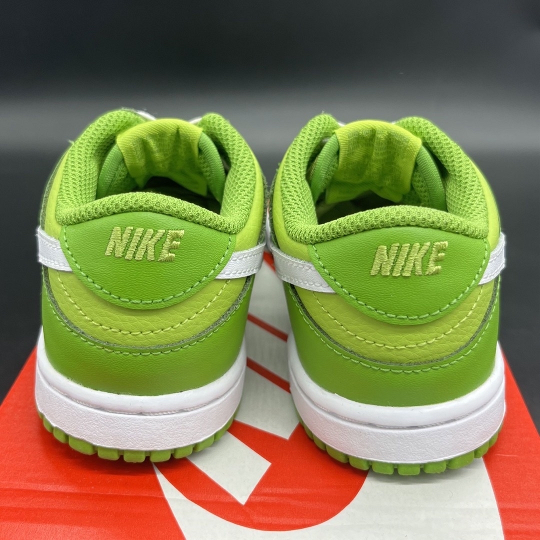 NIKE(ナイキ)のDunk Low ダンク　クロロフィル キッズ/ベビー/マタニティのキッズ靴/シューズ(15cm~)(スニーカー)の商品写真