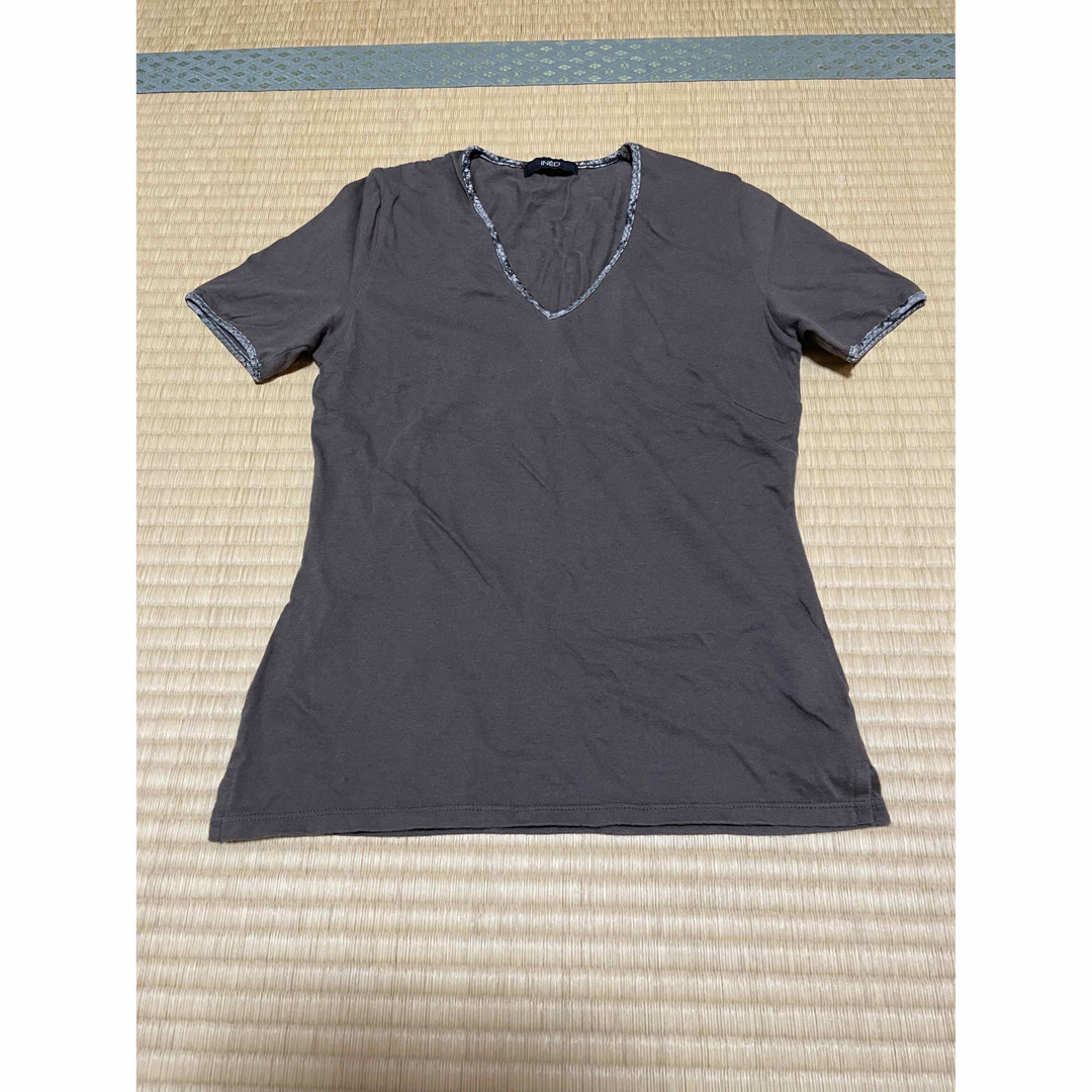 INED(イネド)のINED 半袖Tシャツ 綿100% 日本製 Ｖネック ラメ入りレディースサイズ2 レディースのトップス(Tシャツ(半袖/袖なし))の商品写真