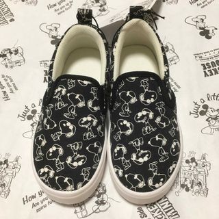 スヌーピー(SNOOPY)の【新品！】UNIQLO SNOOPY シューズ スリッポン 18cm(スリッポン)