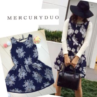 マーキュリーデュオ(MERCURYDUO)の♡新品♡フラワーブラウジングワンピース♡マーキュリー♡(ミニワンピース)