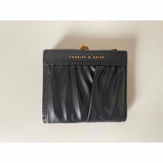 チャールズアンドキース(Charles and Keith)のCHARLES & KEITH ミニトップジップスモールウォレット(財布)