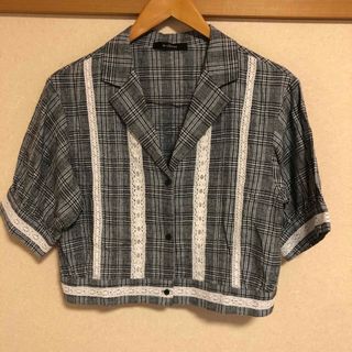 ダブルクローゼット(w closet)のシャツ ブラウス ジャケット 薄手(シャツ/ブラウス(半袖/袖なし))