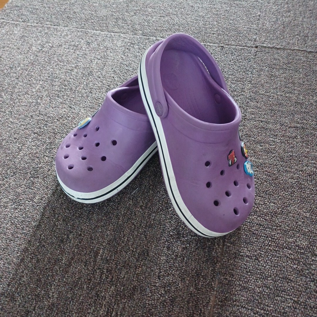 crocs(クロックス)のクロックス　J1　19cm キッズ/ベビー/マタニティのベビー靴/シューズ(~14cm)(サンダル)の商品写真