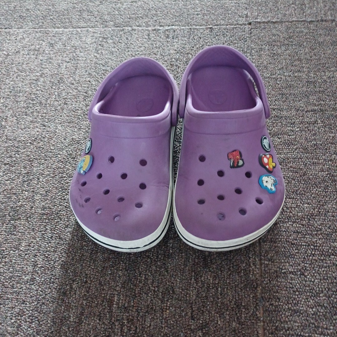 crocs(クロックス)のクロックス　J1　19cm キッズ/ベビー/マタニティのベビー靴/シューズ(~14cm)(サンダル)の商品写真