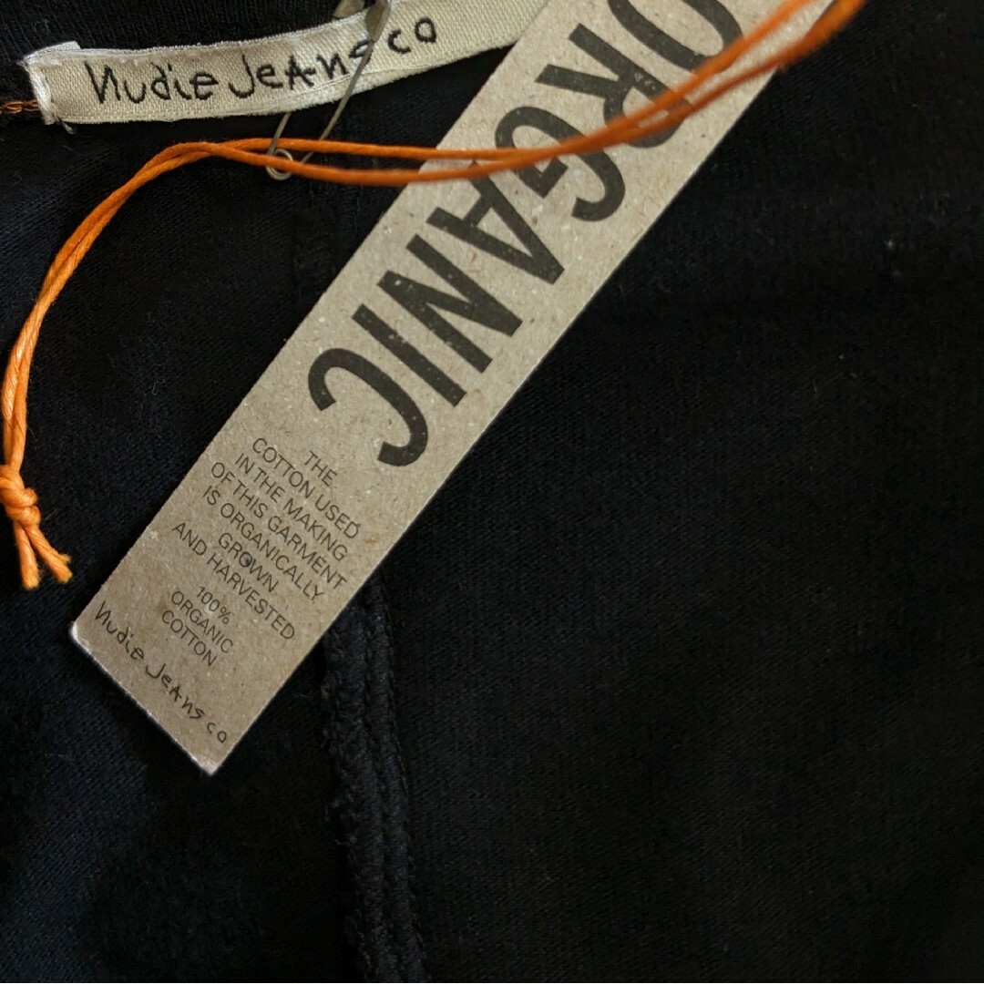 Nudie Jeans(ヌーディジーンズ)のNudie Jeans Tシャツ XS ブラック オーガニックコットン 黒 メンズのトップス(Tシャツ/カットソー(半袖/袖なし))の商品写真