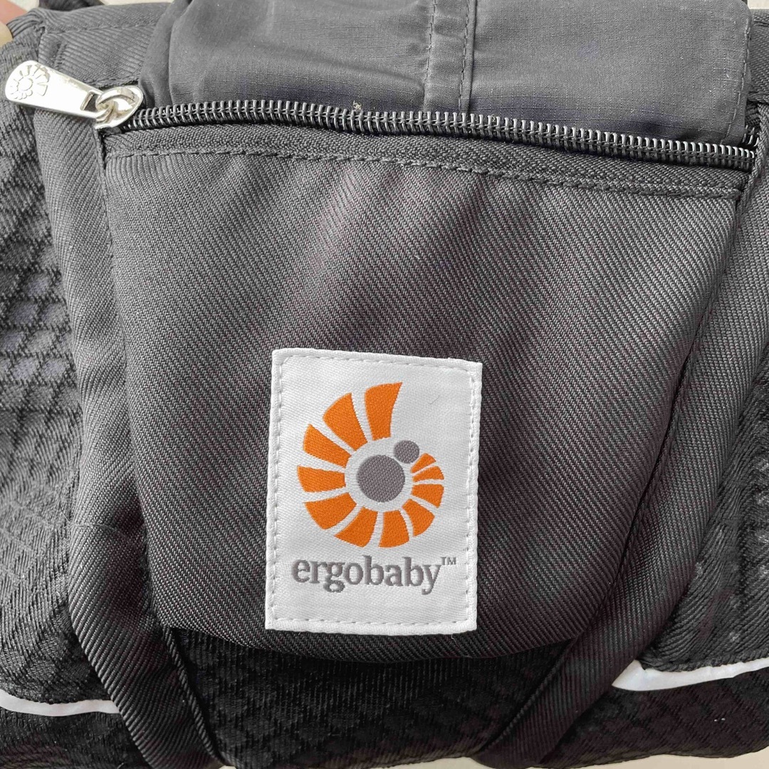 Ergobaby(エルゴベビー)のErgobaby  OMNI Breeze ブラック キッズ/ベビー/マタニティの外出/移動用品(抱っこひも/おんぶひも)の商品写真