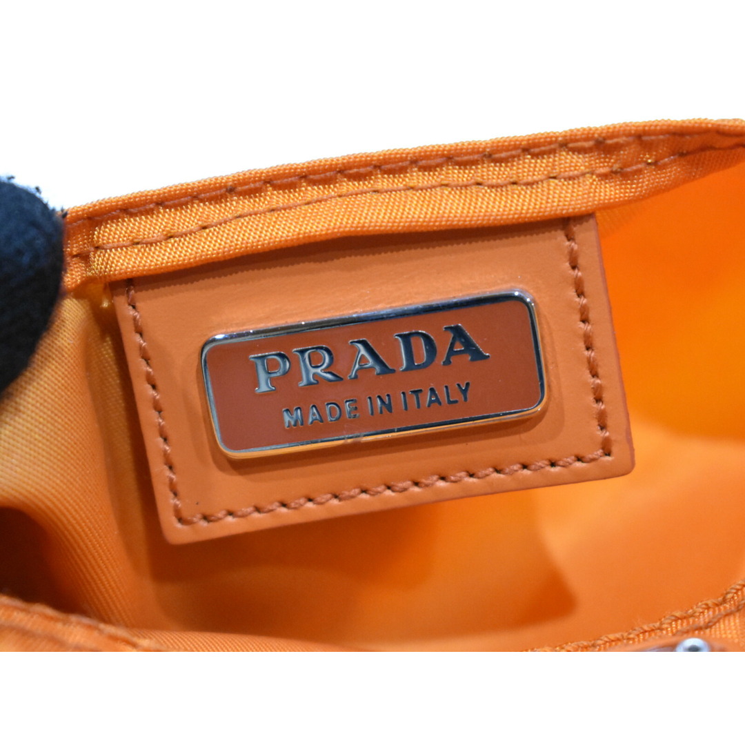 PRADA(プラダ)の【中古品】PRADA
ティッシュケース MV1 オレンジ ナイロン ケース　シンプル　便利　ユニセックス　おしゃれ　かわいい【中古】松山久万ノ台店 レディースのファッション小物(財布)の商品写真