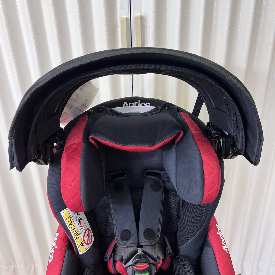 Aprica(アップリカ)のクリーニング済☆綺麗☆　新生児OK　アップリカ　フラディア　グロウ　ISOFIX キッズ/ベビー/マタニティの外出/移動用品(自動車用チャイルドシート本体)の商品写真