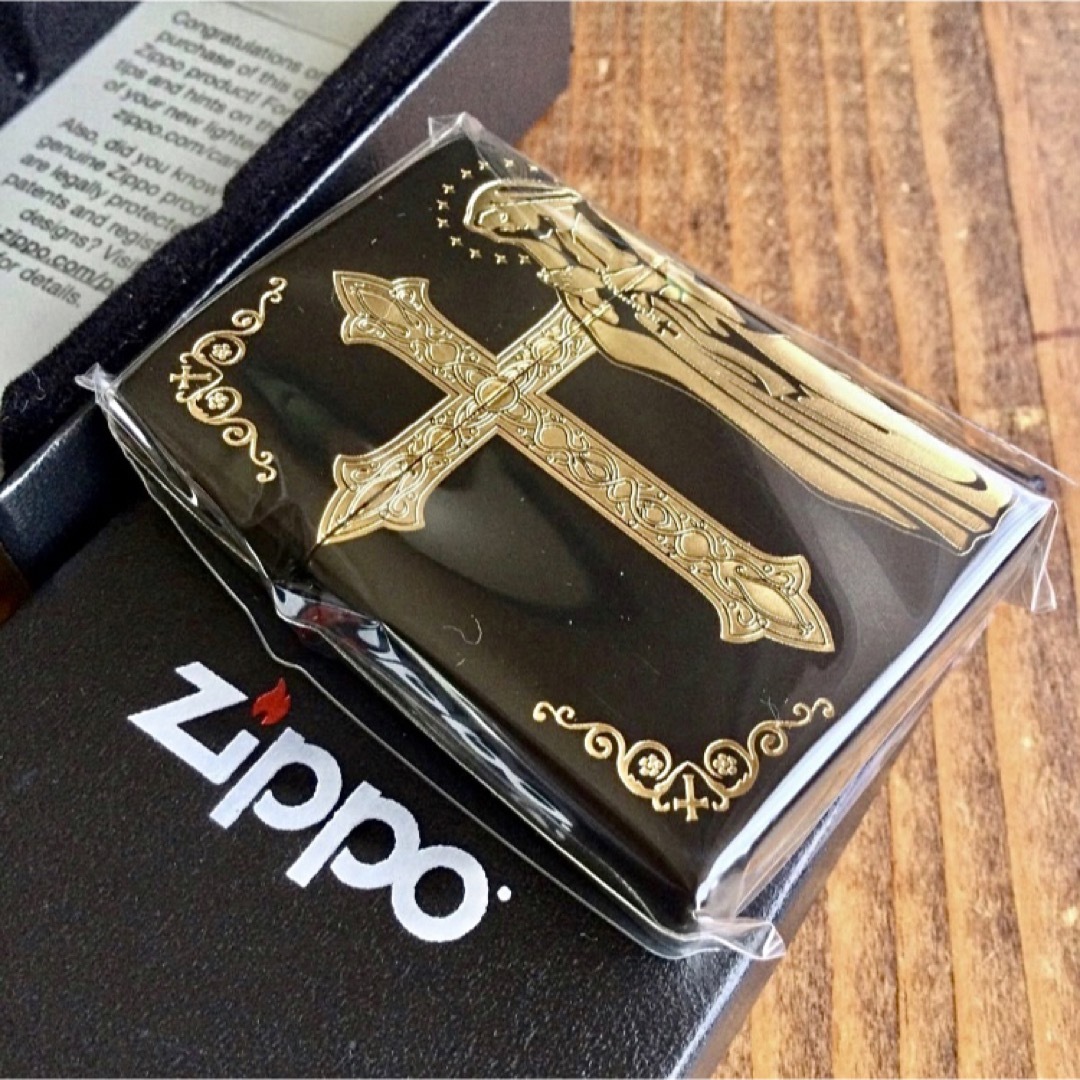 ZIPPO(ジッポー)の新品 Zippo マリア クロス ゴールド ブラック ジッポー メンズのファッション小物(タバコグッズ)の商品写真
