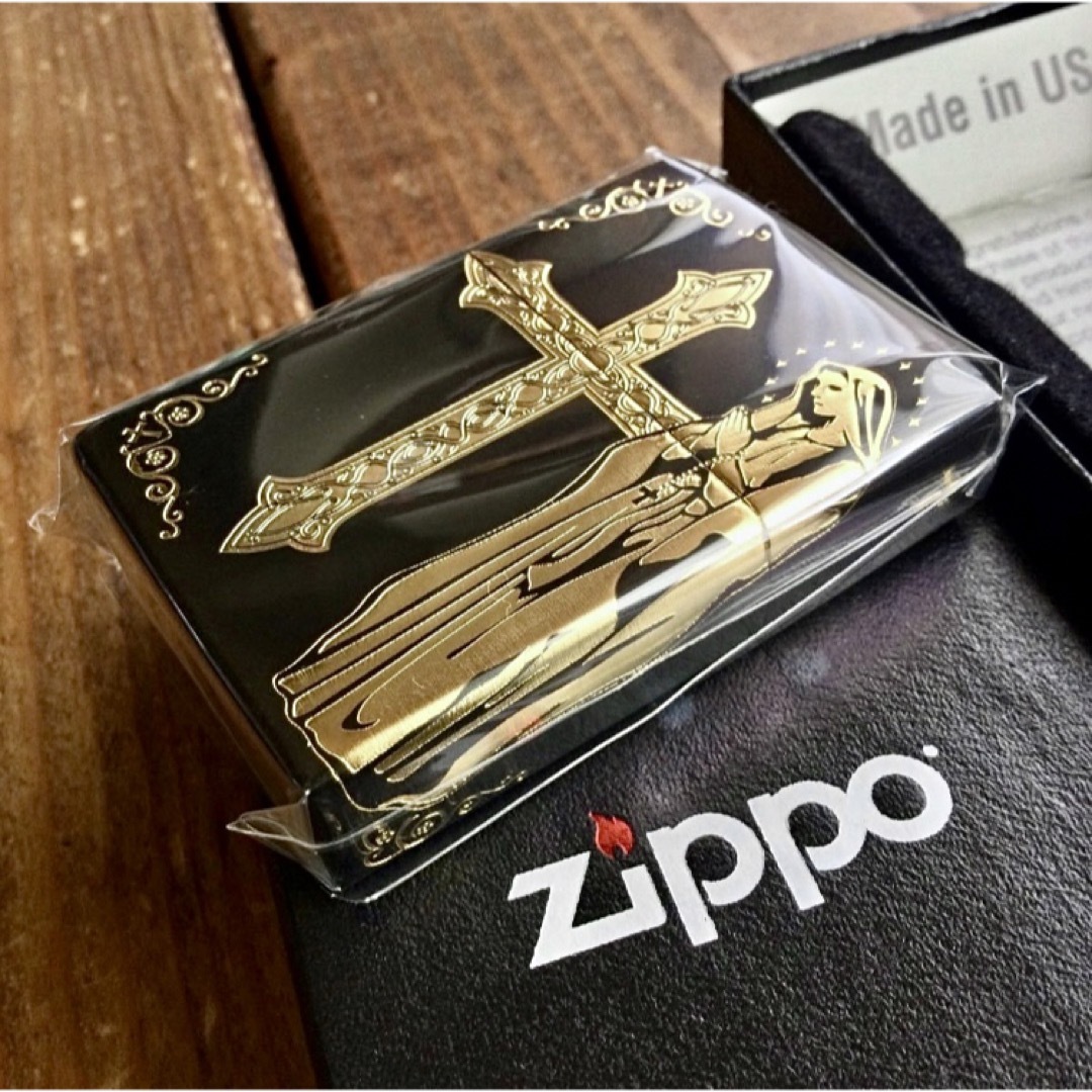 ZIPPO(ジッポー)の新品 Zippo マリア クロス ゴールド ブラック ジッポー メンズのファッション小物(タバコグッズ)の商品写真