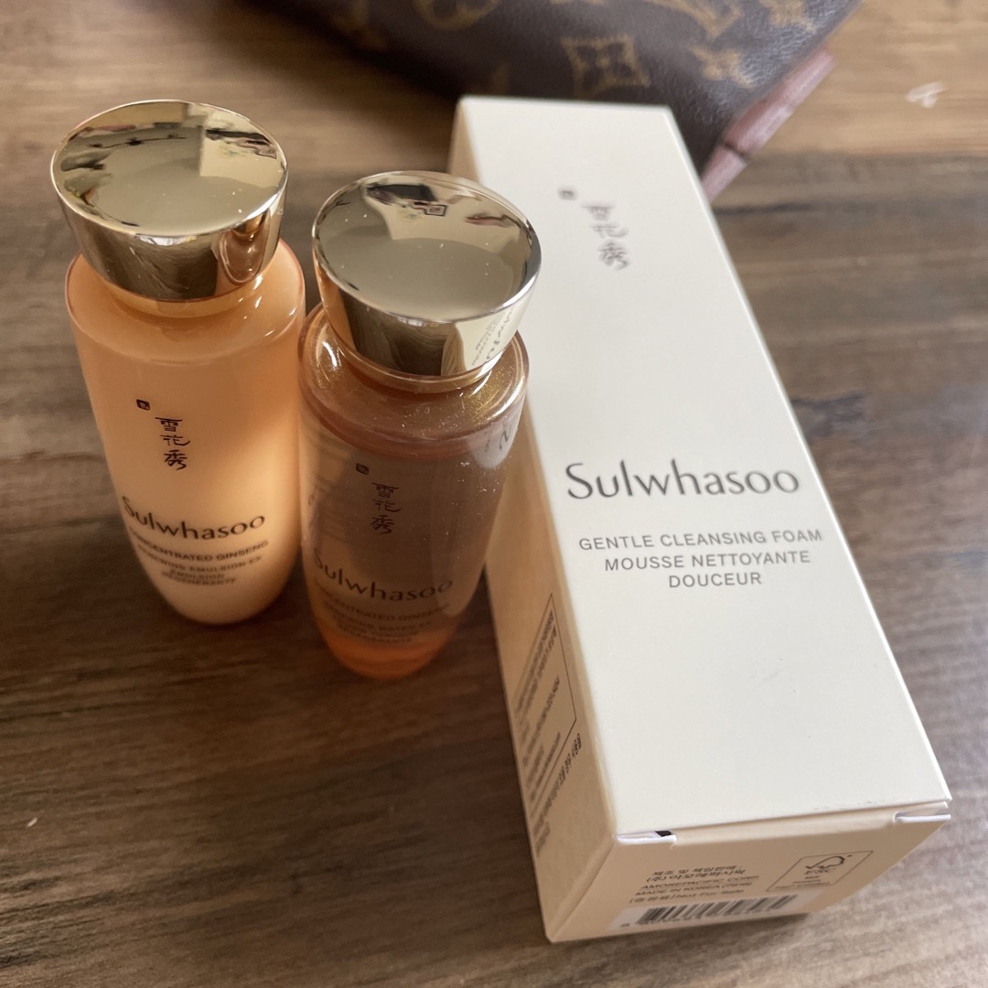 雪花秀(ソルファス)のSulwhasoo 洗顔、化粧水、乳液セット コスメ/美容のキット/セット(サンプル/トライアルキット)の商品写真