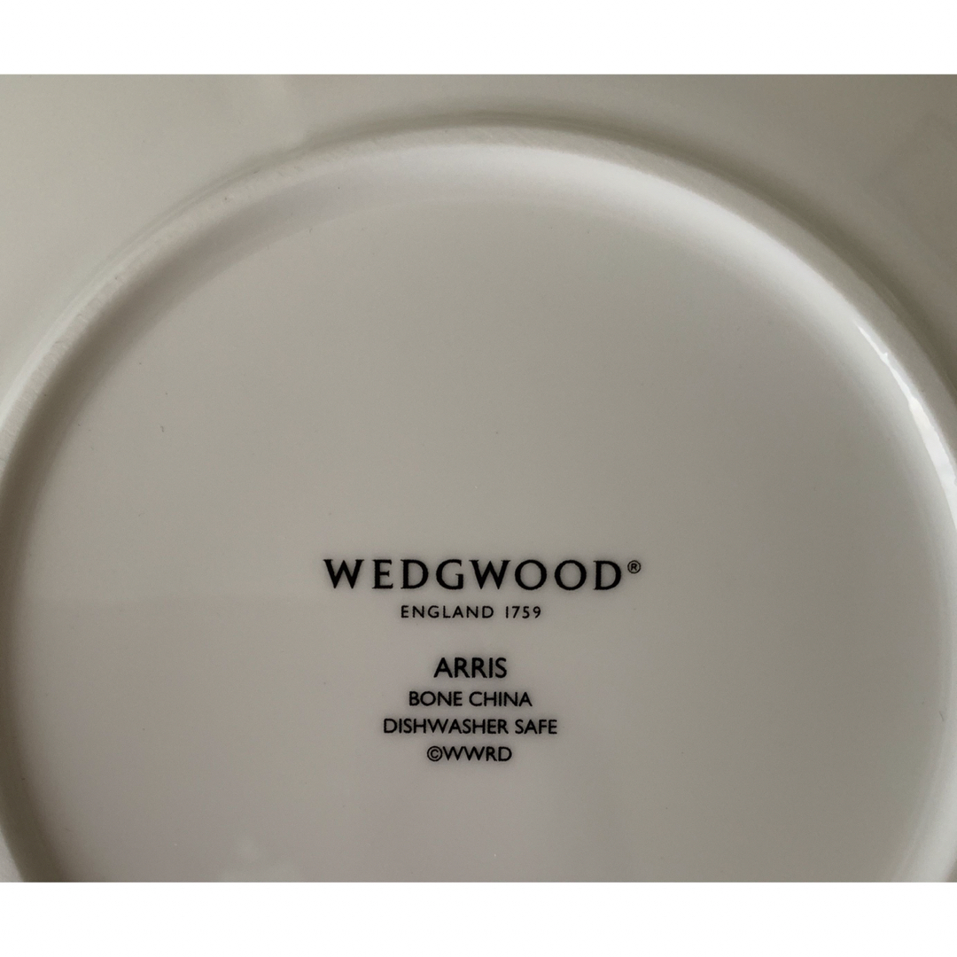 WEDGWOOD(ウェッジウッド)のレア　ウェッジウッド  アリス　トリオ　未使用品 インテリア/住まい/日用品のキッチン/食器(食器)の商品写真