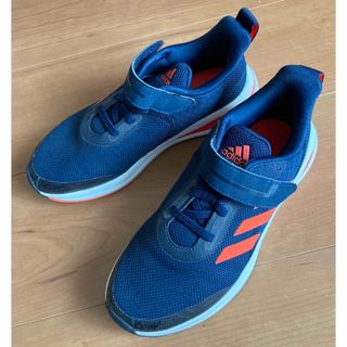 アディダス(adidas)のスニーカー　アディダス(スニーカー)