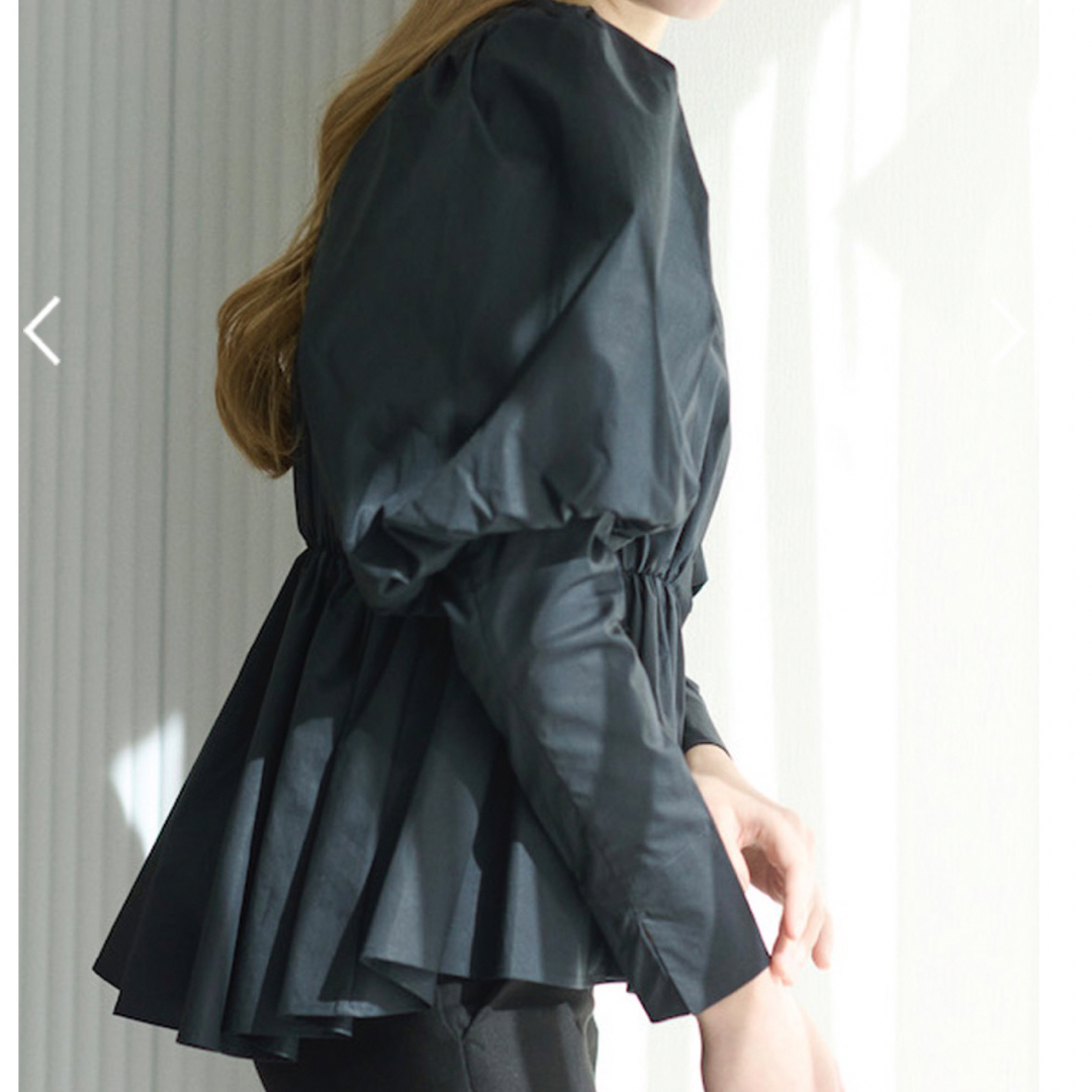 幻想的 美品 スティナstina クローゼットflare blouse / navy