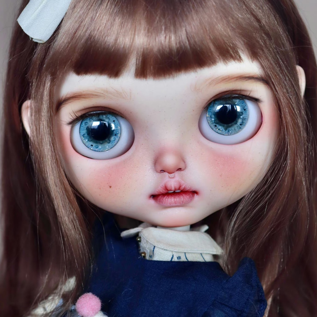 カスタムブライス ドール かわいい 美人 きれい キラキラ 人気海外作家