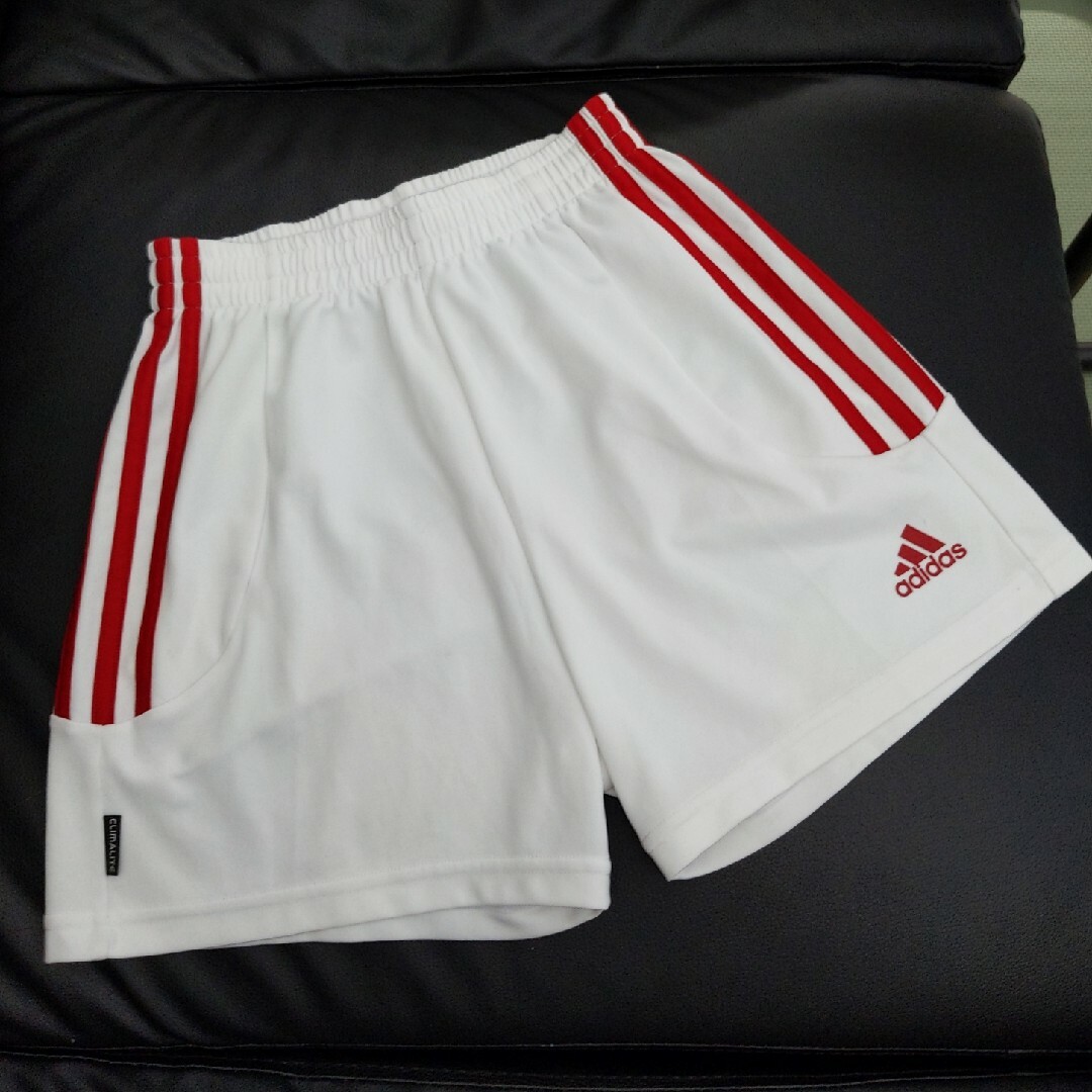 adidas(アディダス)のアディダス ジュニアサッカーパンツ 150cm キッズ/ベビー/マタニティのキッズ服男の子用(90cm~)(パンツ/スパッツ)の商品写真