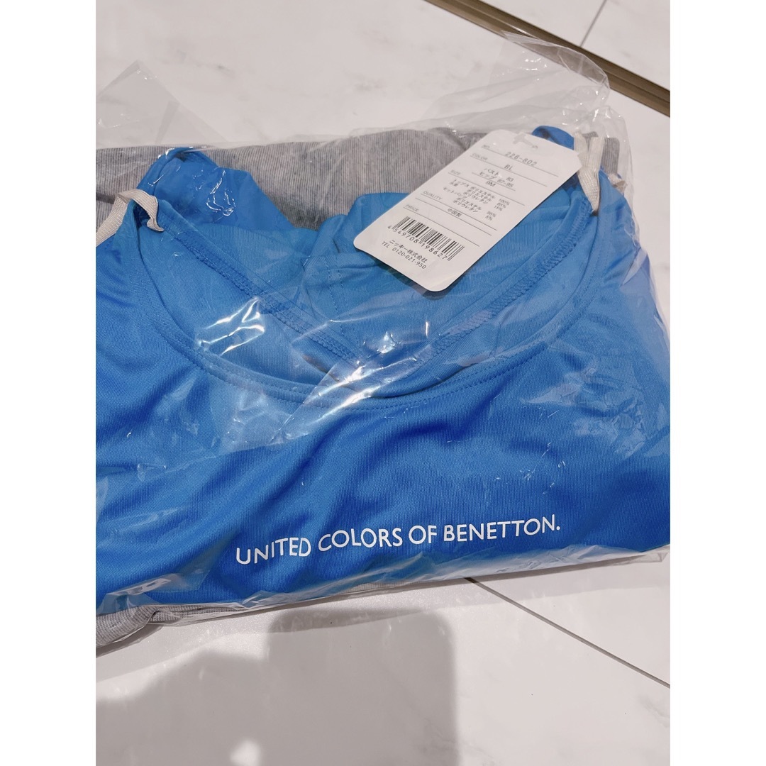 新品★ [BENETTON] Tシャツ・ガウチョパンツ付 ビキニ4点セット水着 レディースの水着/浴衣(水着)の商品写真