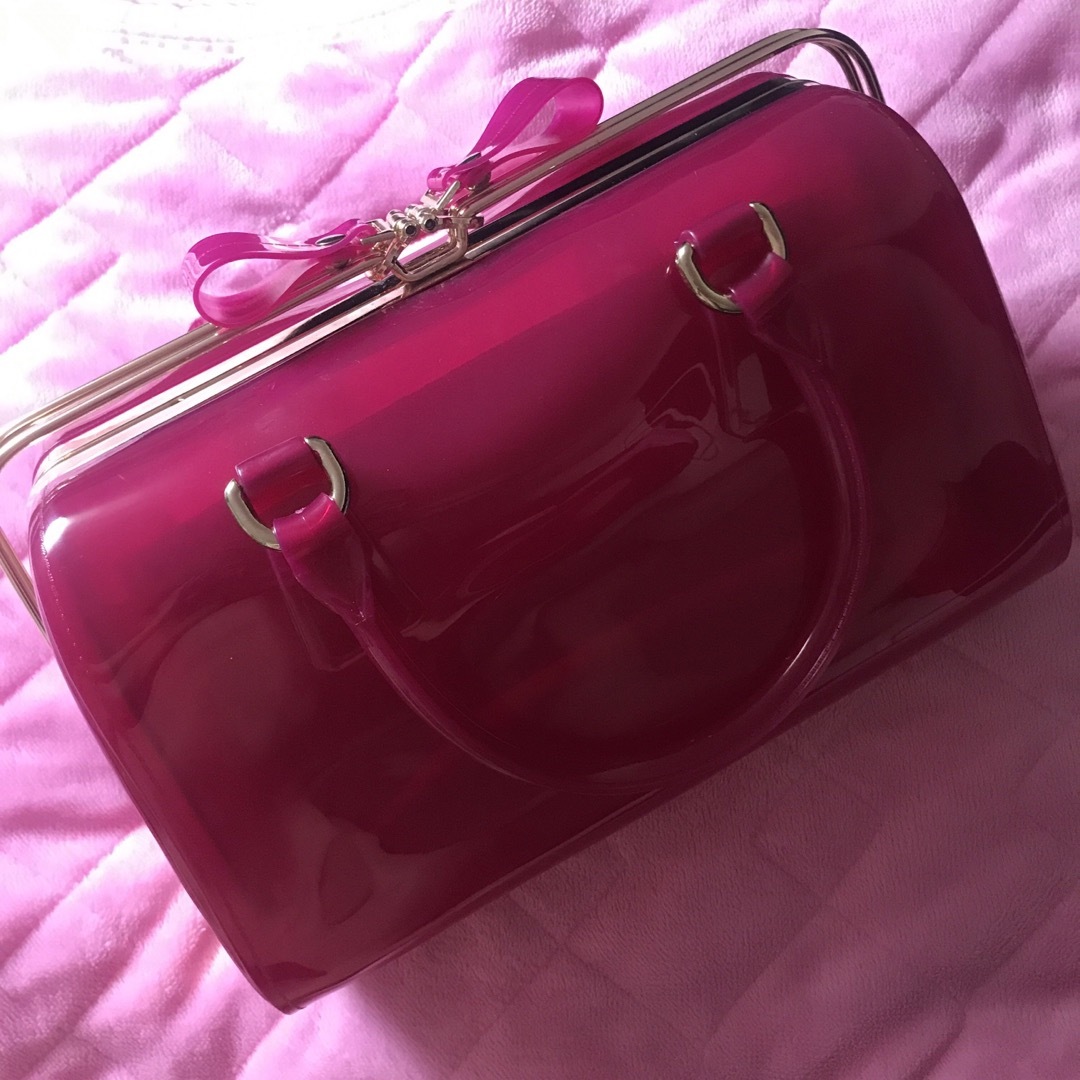 ♡新品♡Barbie風♡ショッキングピンク♡PVCバッグ♡ レディースのバッグ(ショルダーバッグ)の商品写真