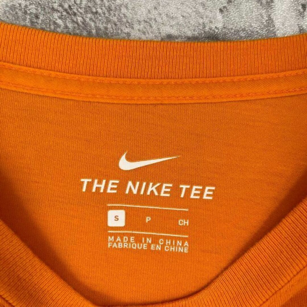 NIKE(ナイキ)の【希少レア】NIKE⭐︎そでロゴ長袖カットソー　オレンジ　そでリブ　おしゃれ メンズのトップス(Tシャツ/カットソー(七分/長袖))の商品写真