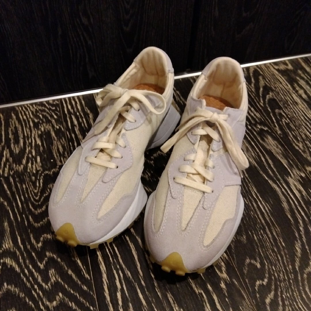 美品 New Balance ニューバランス WS327 25cm-