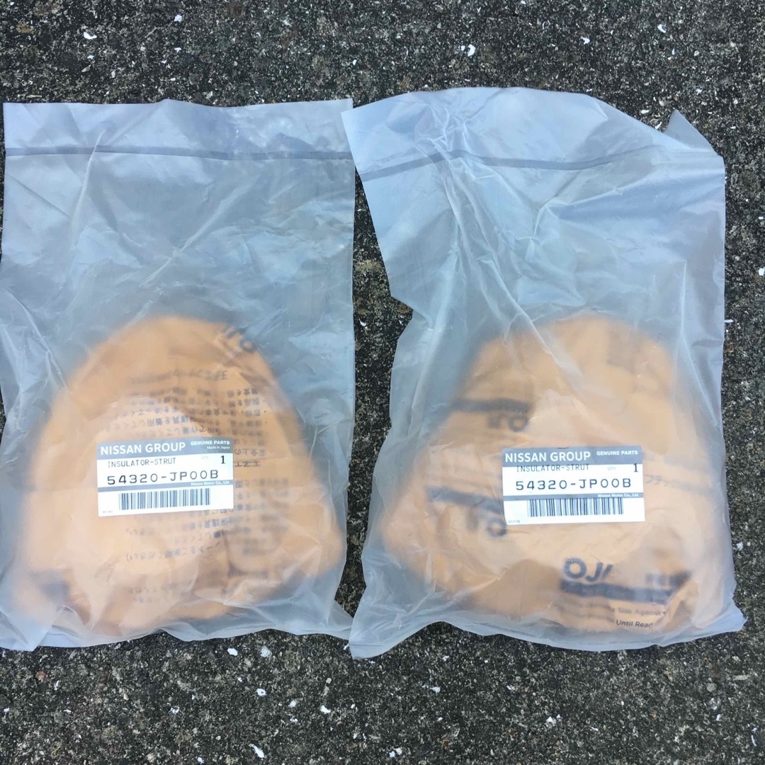 【新品未使用品】日産エルグランド E52 純正前後サスペンション