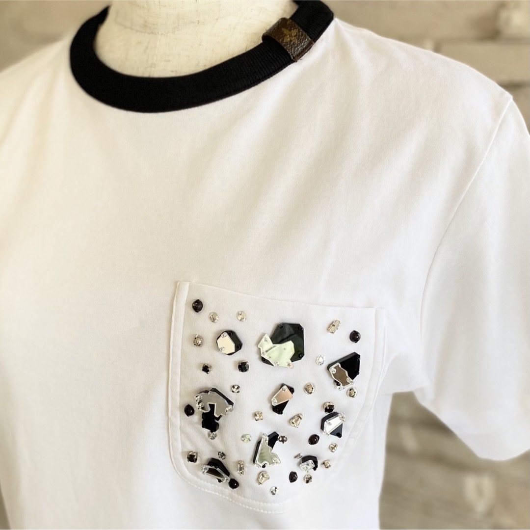 LOUIS VUITTON(ルイヴィトン)の【 LOUIS VUITTON 】Tシャツ ホワイト ビジュー　クリスタル レディースのトップス(Tシャツ(半袖/袖なし))の商品写真