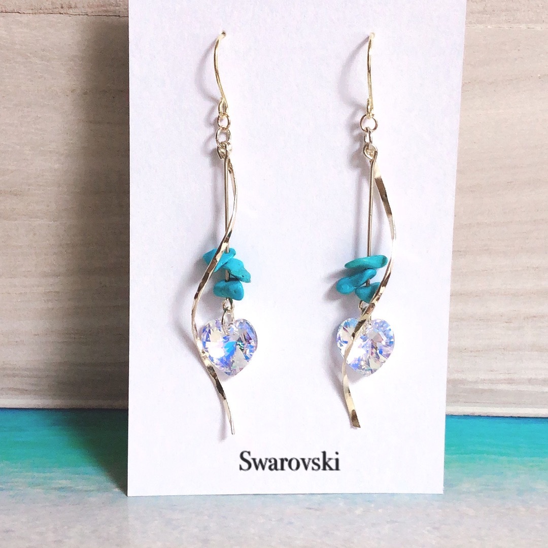 SWAROVSKI(スワロフスキー)のハワイアン♪ ツイスト×スワロフスキーピアス・イヤリング　★カラーお選び頂けます ハンドメイドのアクセサリー(ピアス)の商品写真