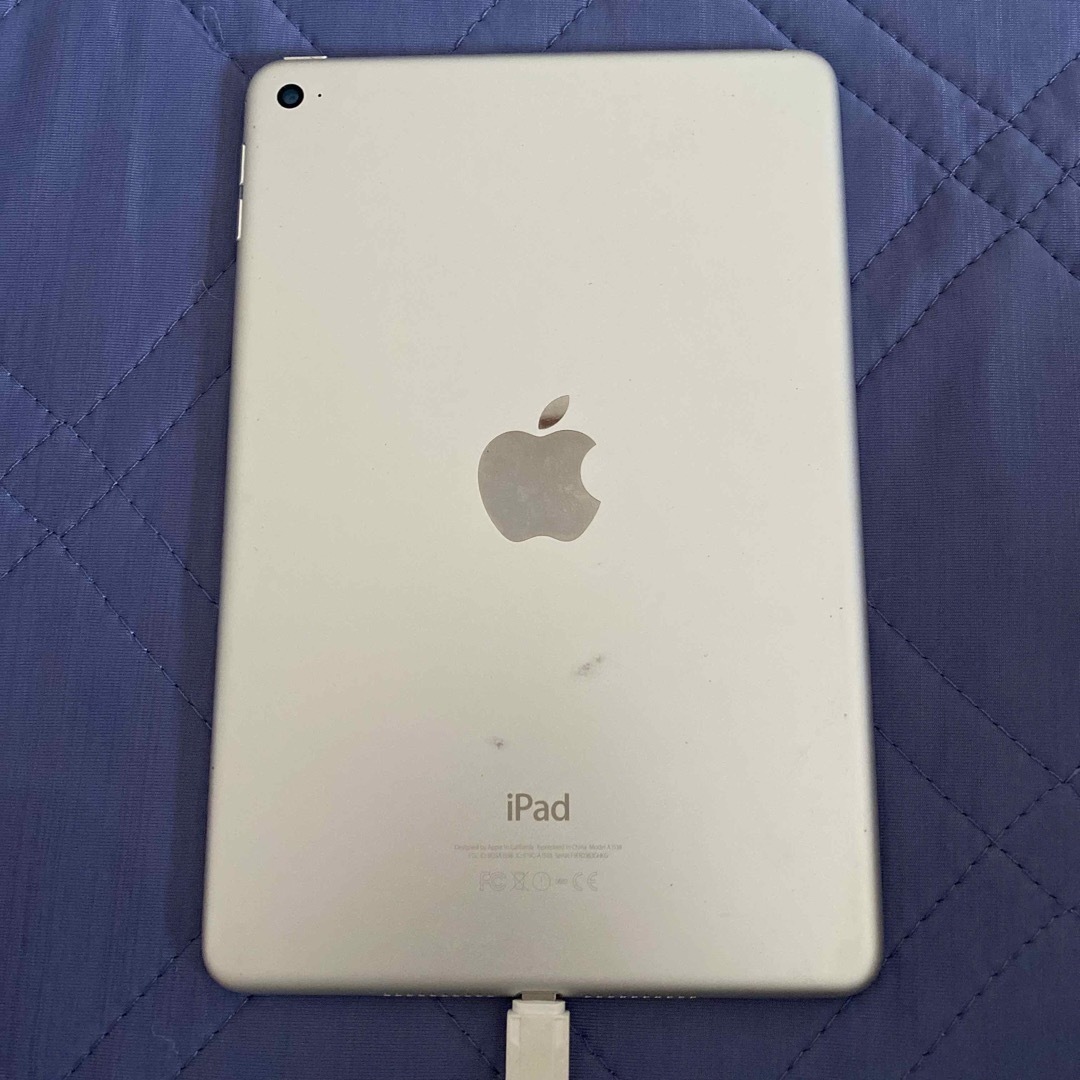 iPad mini4 64G Wi-Fiモデル　本体のみ　箱、アダプター別。