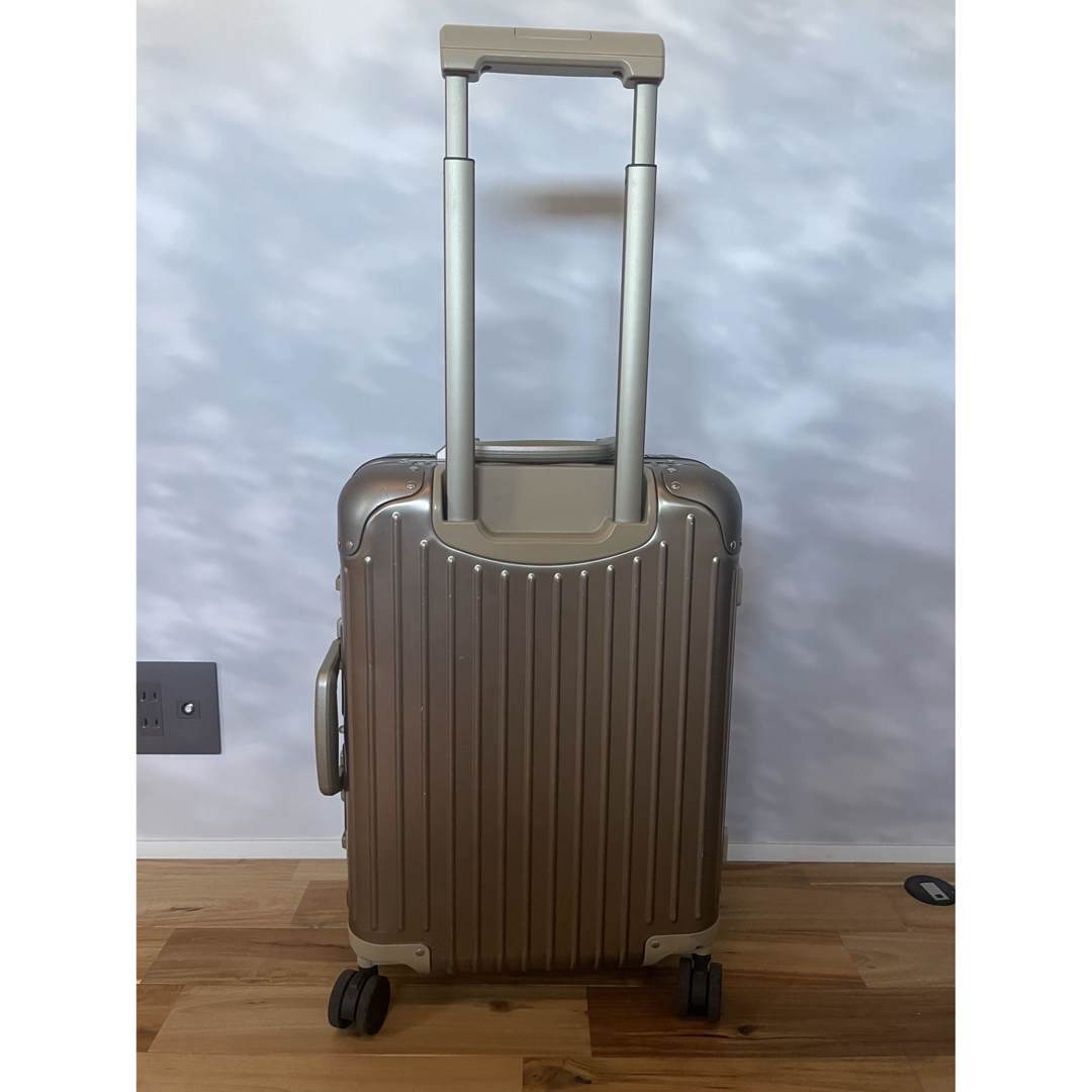 リモワ スーツケース トパーズ チタニウム32L 2輪 - バッグ リモワ スーツケース トパーズ チタニウム32L 2輪 - バッグ