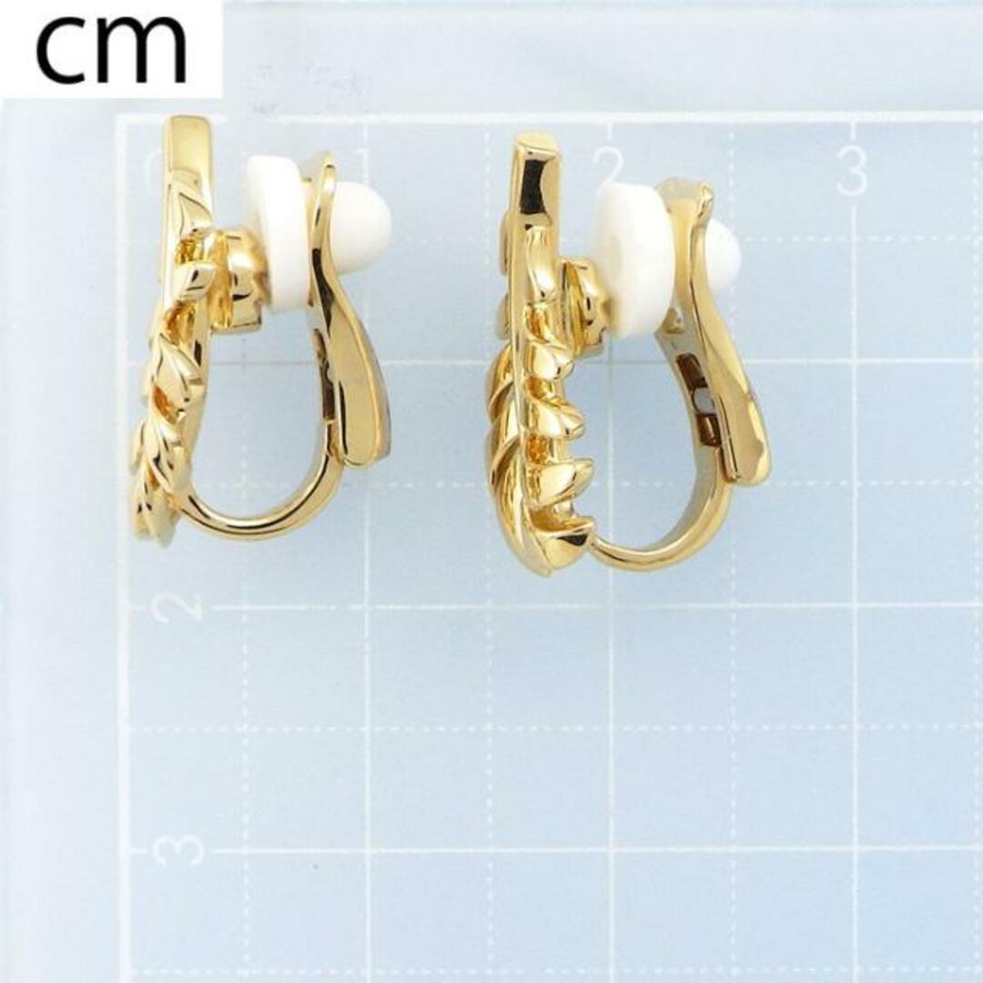 CHANEL(シャネル)のシャネル CHANEL イヤリング プリュム フェザー モチーフ K18YG K18WG 【中古】 レディースのアクセサリー(イヤリング)の商品写真