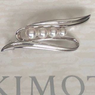 ミキモト(MIKIMOTO)のミキモト  ブローチ  4珠(ブローチ/コサージュ)