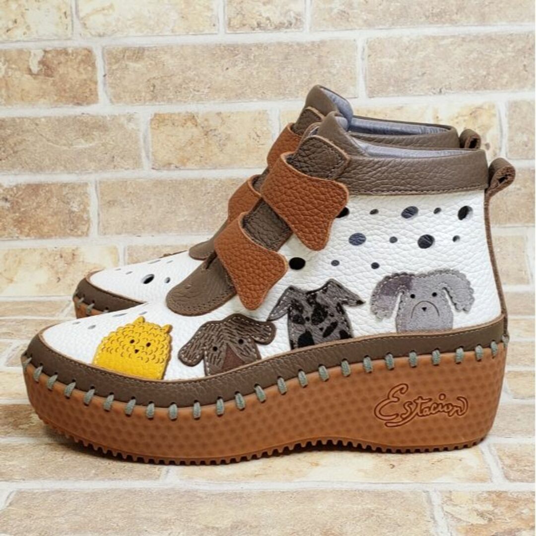 未使用 エスタシオン ☆ ドッグ パンチング 厚底 スニーカー 23.5 犬