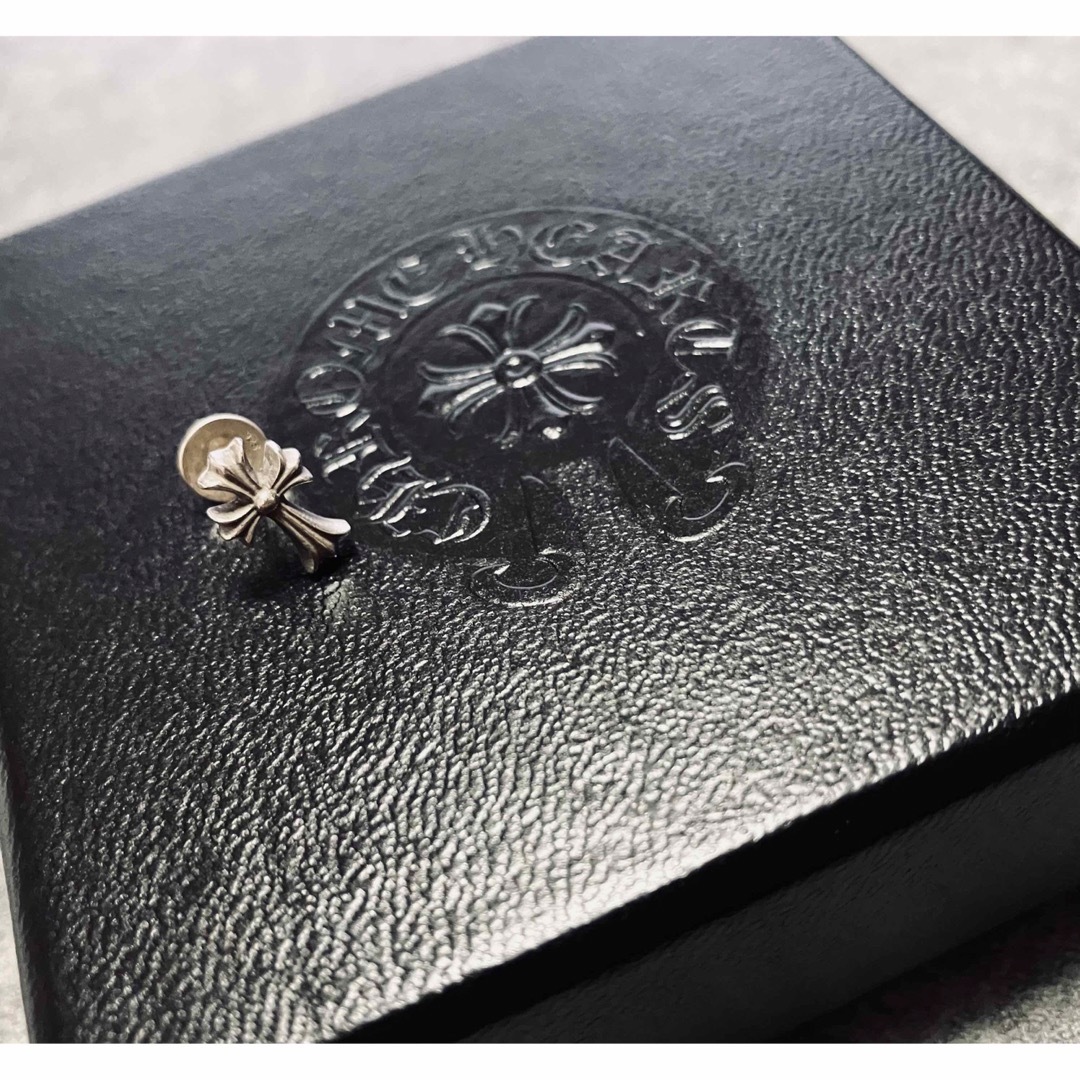 Chrome Hearts - クロムハーツ ピアス CHクロスベビーファットスタッド