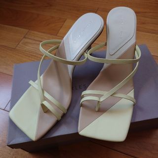 チャールズアンドキース(Charles and Keith)のミュール　25cm(ミュール)