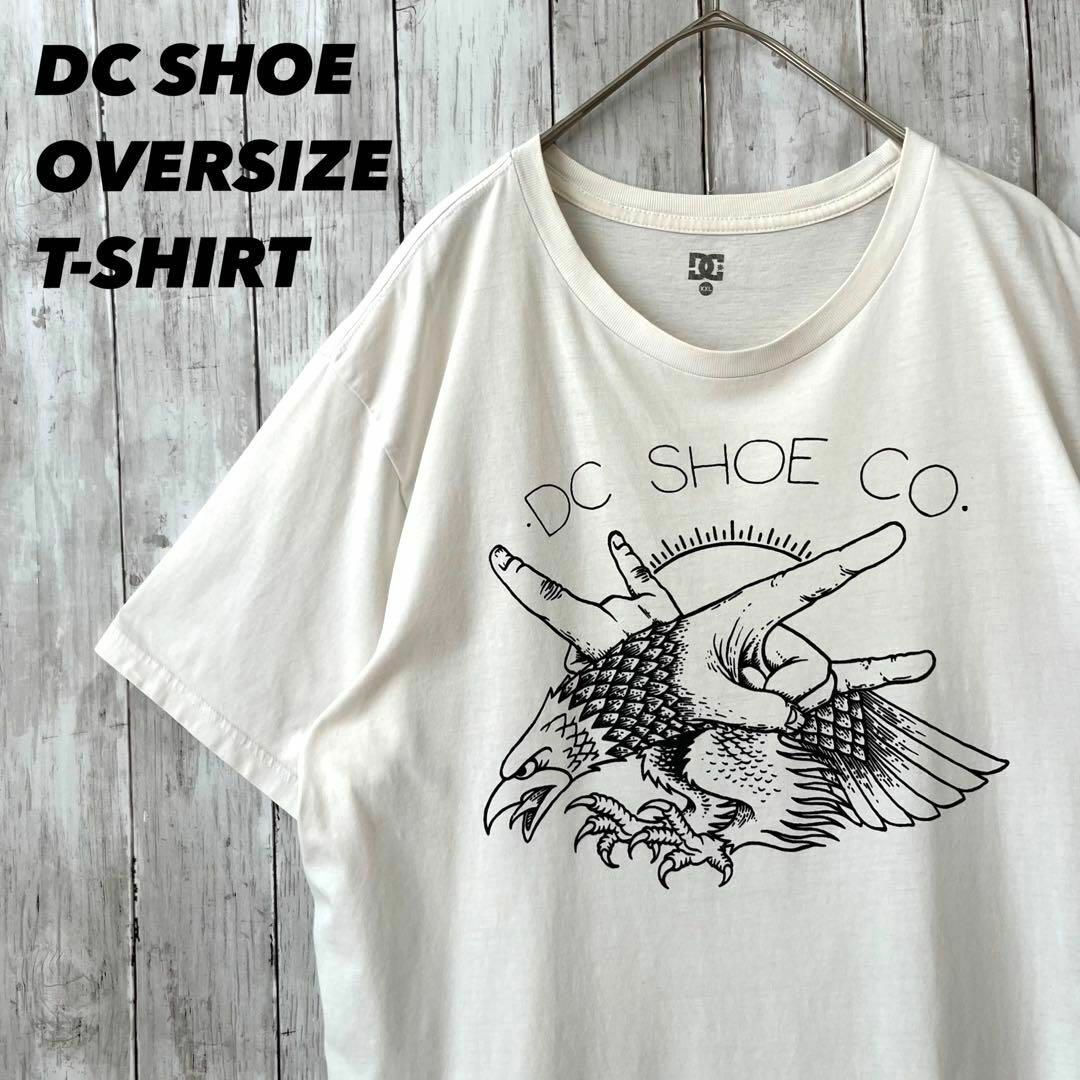 DC SHOES(ディーシーシューズ)のアメリカ古着　ゆるだぼオーバーサイズXXL DC SHOEプリントTシャツ　白 メンズのトップス(Tシャツ/カットソー(半袖/袖なし))の商品写真