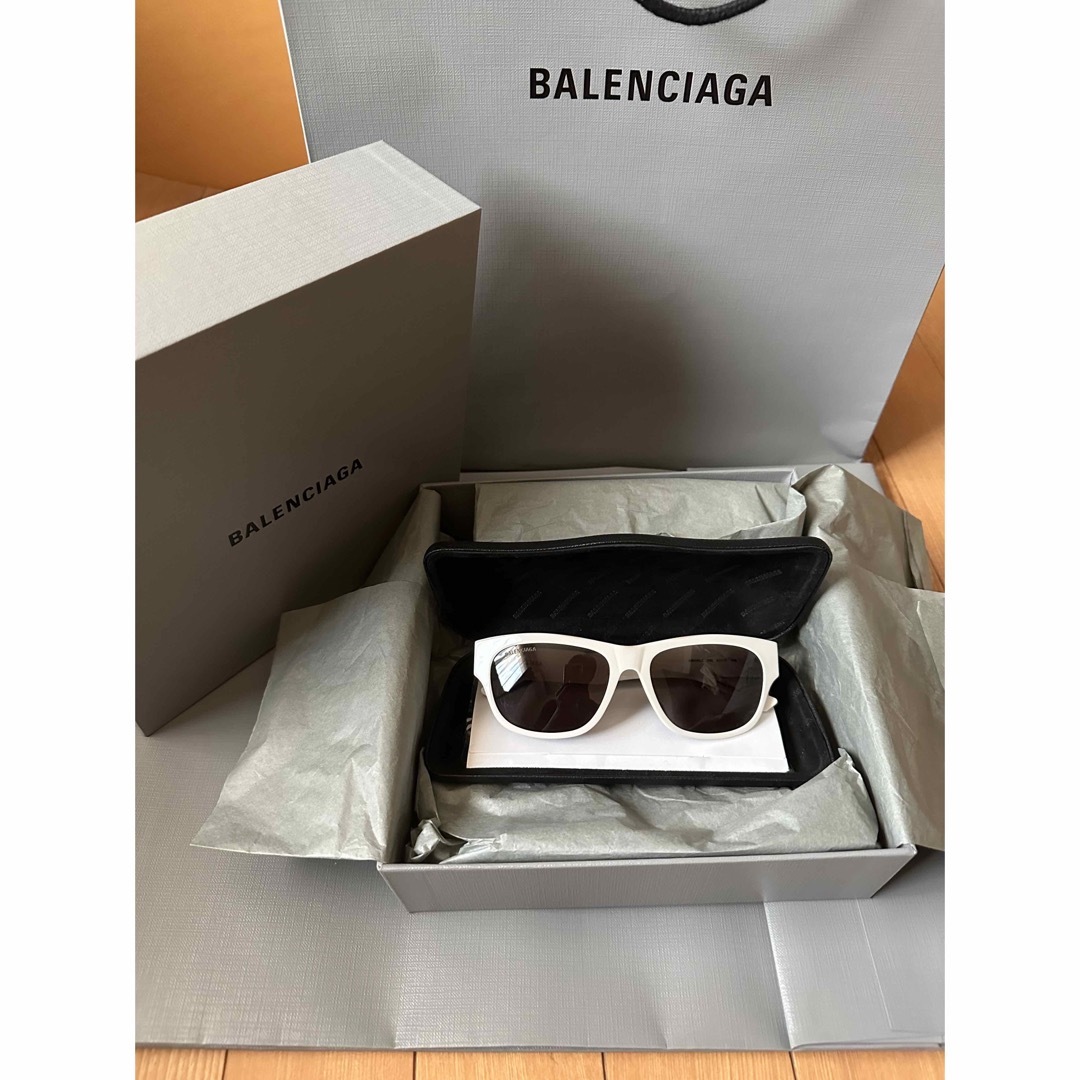 BALENCIAGA(バレンシアガ) スクエア　サングラスファッション小物