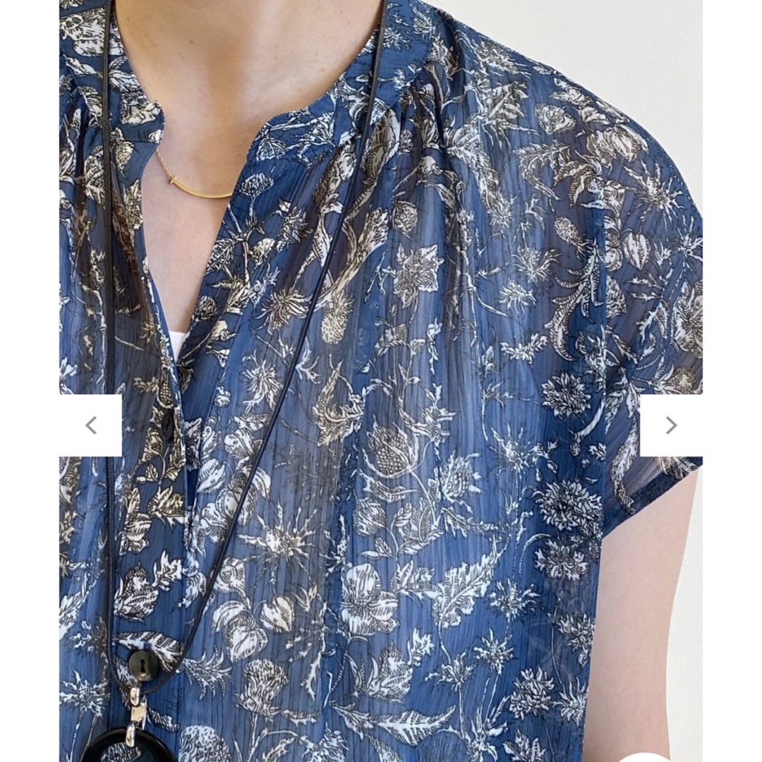 23区(ニジュウサンク)のRatti フラワープリント ブラウス レディースのトップス(シャツ/ブラウス(半袖/袖なし))の商品写真