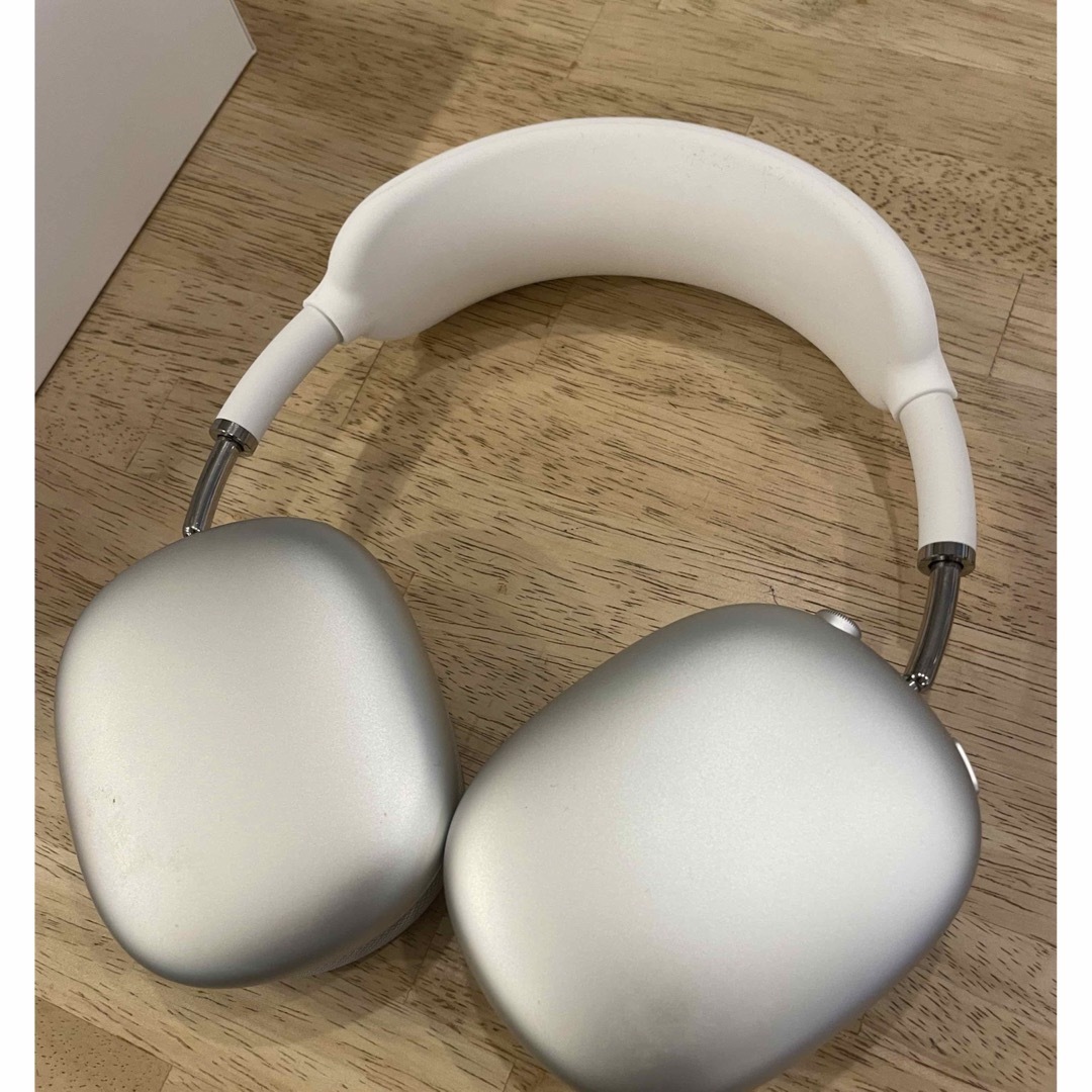 AirPods Max MGYJ3J/A シルバーヘッドフォン/イヤフォン