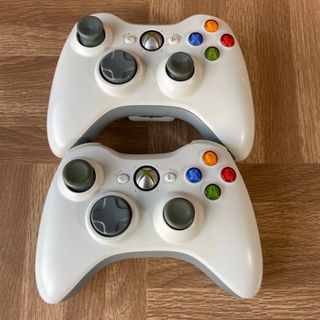 エックスボックス360(Xbox360)のxbox360コントローラーふたつ(その他)