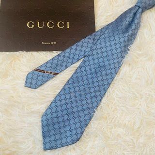 グッチ(Gucci)の美品✳︎GUCCI ネクタイ GGシマ シルク ライトブルー ロゴ 総柄(ネクタイ)