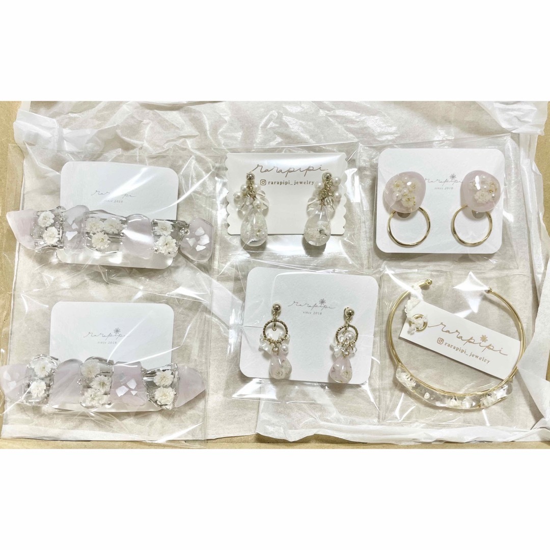 Rさま専用𑁍 ハンドメイドのアクセサリー(イヤリング)の商品写真