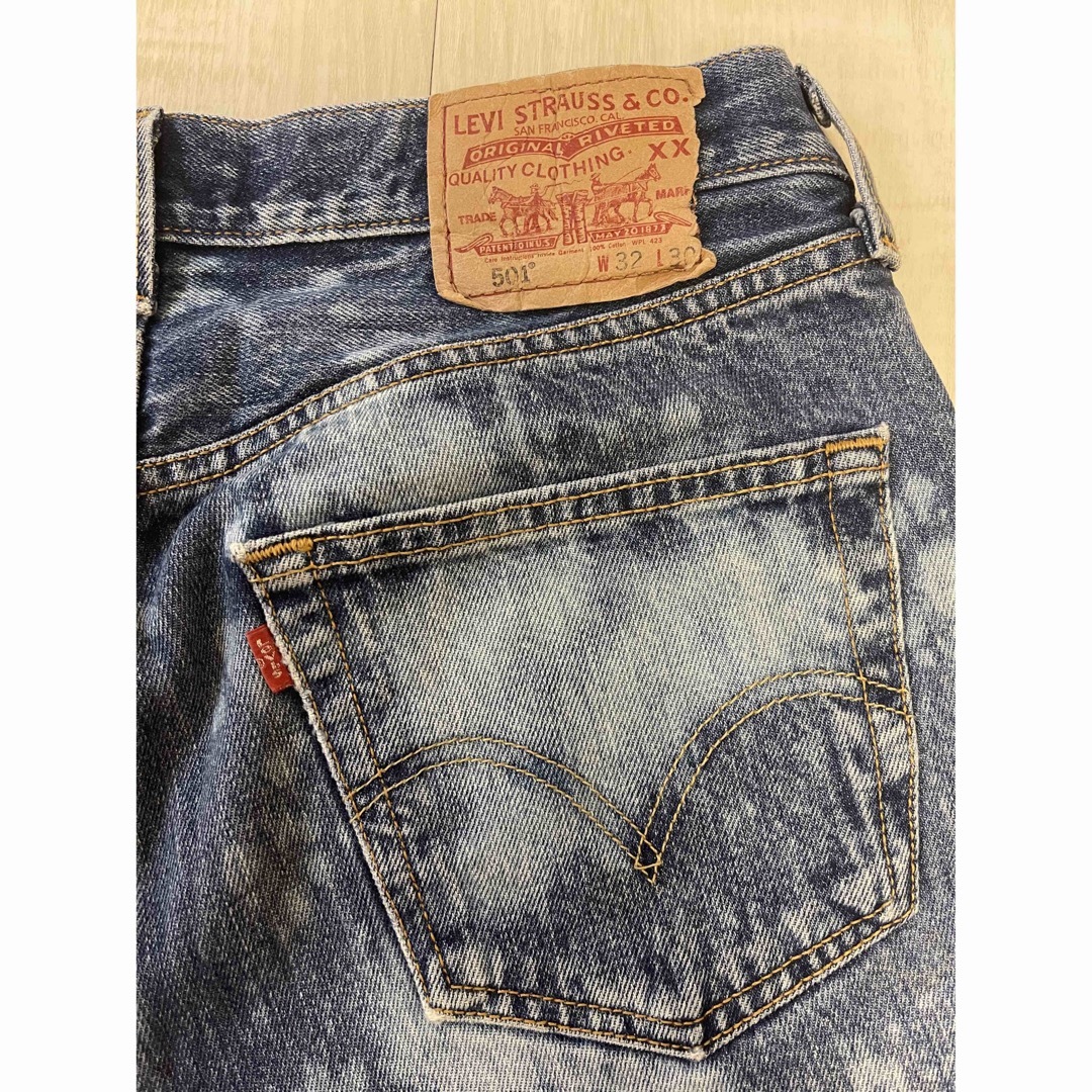 Levi’s 501 リメイク ペイント ブリーチ メンズのパンツ(デニム/ジーンズ)の商品写真