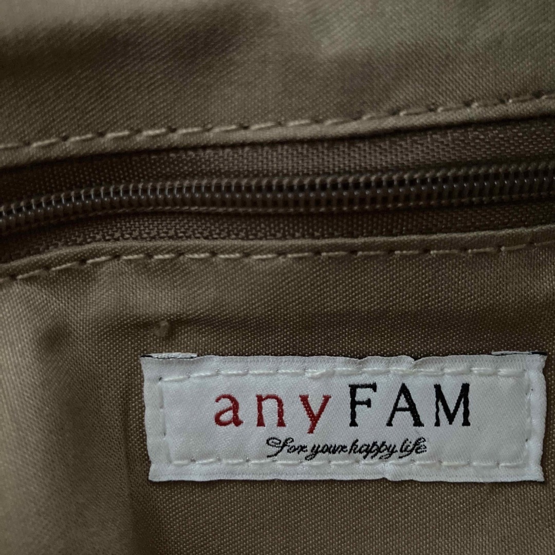 anyFAM(エニィファム)のレディースバッグ ショルダーバッグ 小さめバッグ 2WAYバッグ  レディースのバッグ(ショルダーバッグ)の商品写真